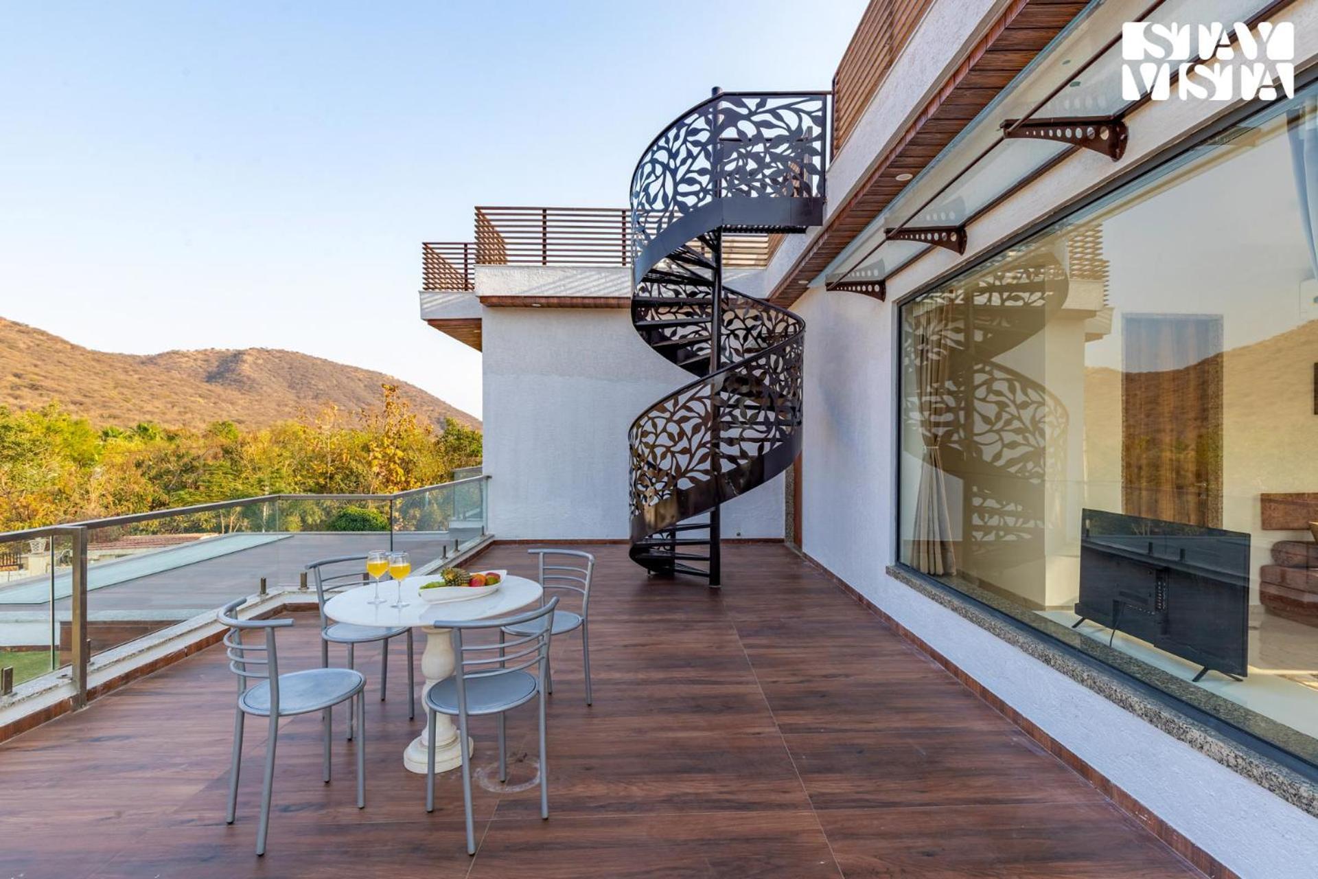 Stayvista'S Bella Dream - Mountain-View With Outdoor Pool, Lawn Featuring A Gazebo & Indoor Games Udaipur Luaran gambar