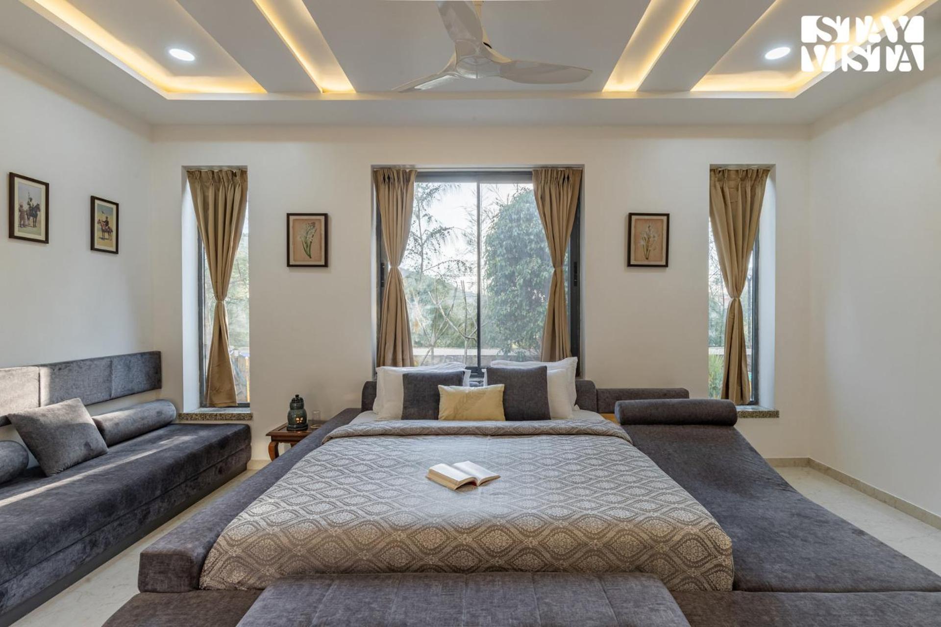 Stayvista'S Bella Dream - Mountain-View With Outdoor Pool, Lawn Featuring A Gazebo & Indoor Games Udaipur Luaran gambar