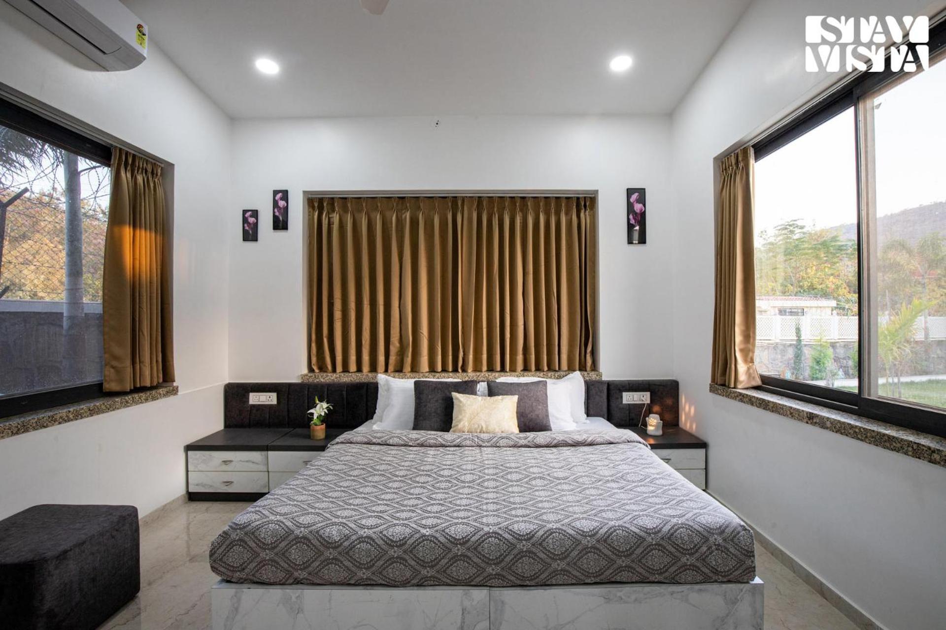 Stayvista'S Bella Dream - Mountain-View With Outdoor Pool, Lawn Featuring A Gazebo & Indoor Games Udaipur Luaran gambar