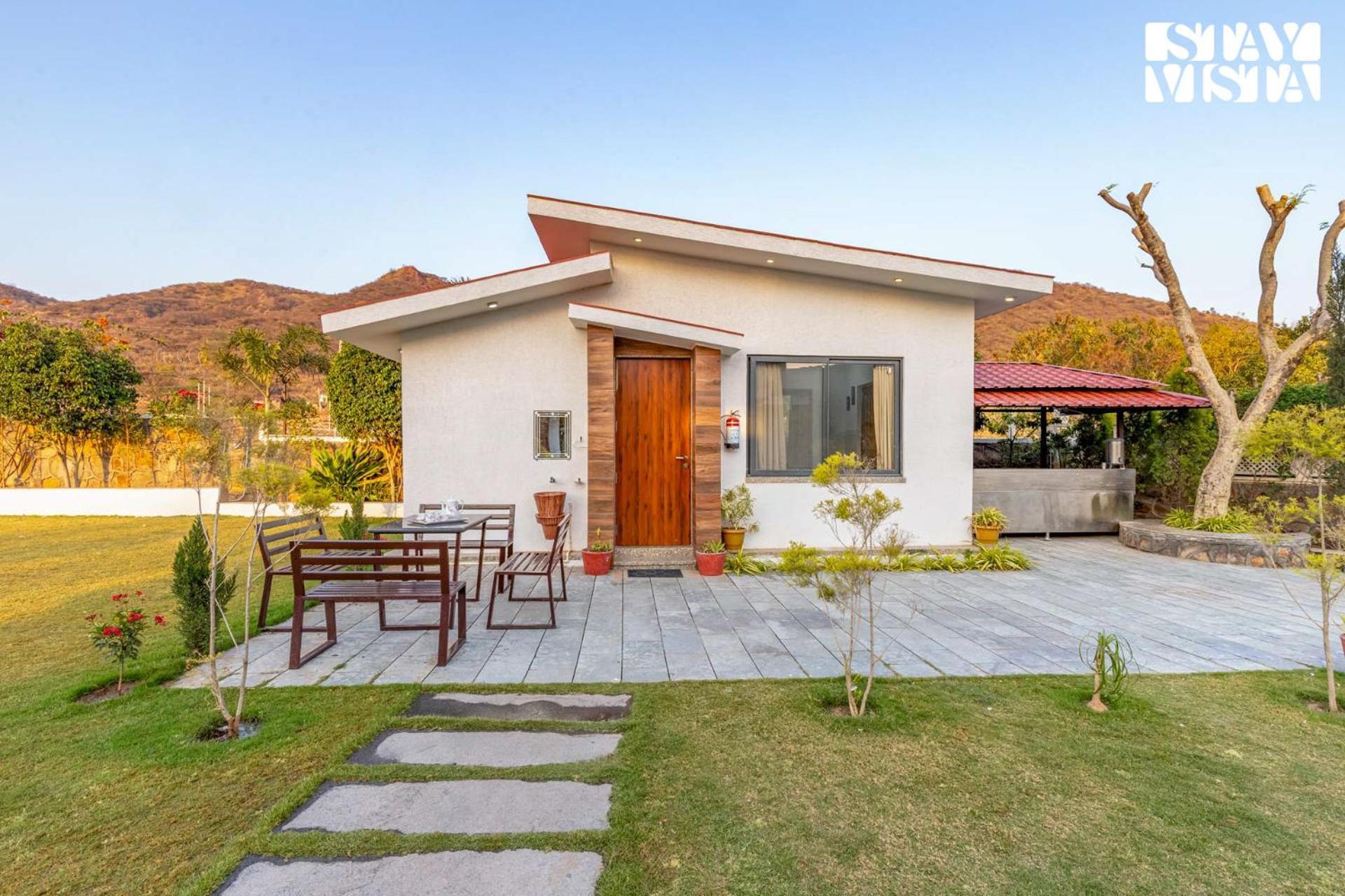Stayvista'S Bella Dream - Mountain-View With Outdoor Pool, Lawn Featuring A Gazebo & Indoor Games Udaipur Luaran gambar
